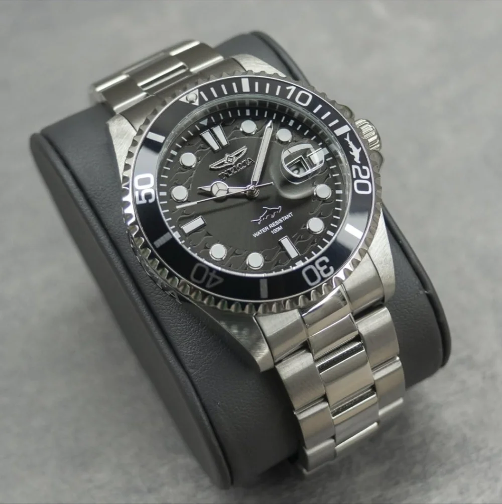 Invicta Pro Diver Quartz NIB Watch - Picture 2 of 8